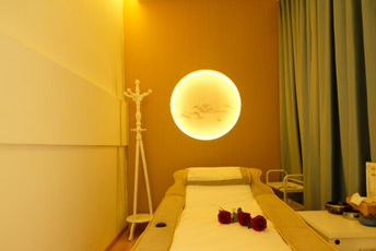 广州越秀区日式指压的寂静美学:在按压中听见雪落的声音